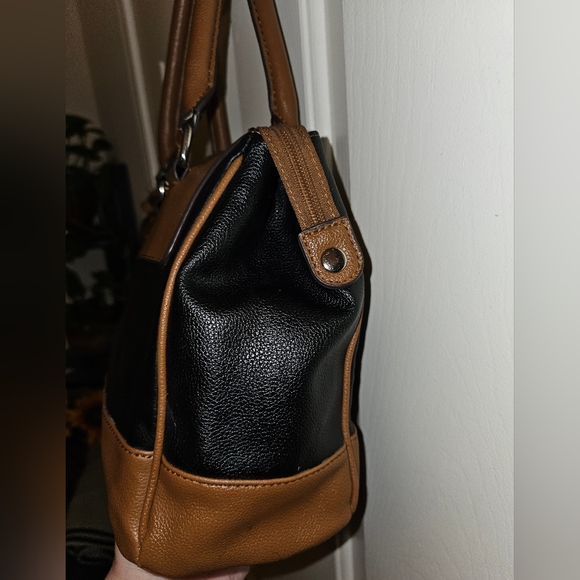 Tiganello GUC leather satchel in Cognac and Black - Picture 4 of 13